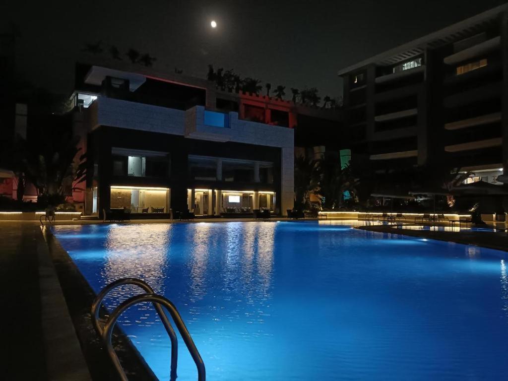 Parkside Boutique 3 Bbr Serviced Apartment - Ocean Blue - Near Airport Каир Экстерьер фото