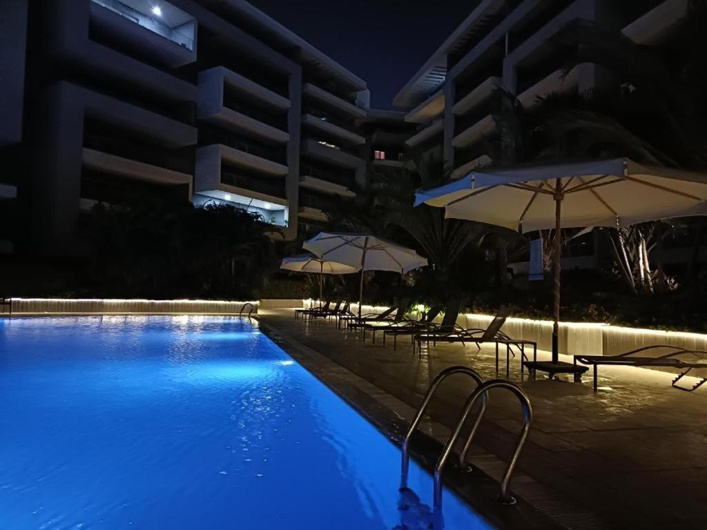 Parkside Boutique 3 Bbr Serviced Apartment - Ocean Blue - Near Airport Каир Экстерьер фото