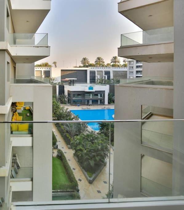 Parkside Boutique 3 Bbr Serviced Apartment - Ocean Blue - Near Airport Каир Экстерьер фото